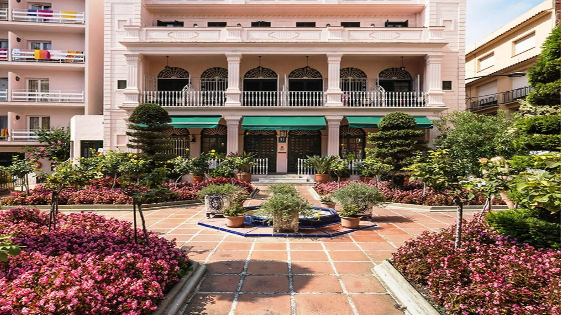Hotel Guitart Rosa - Adults Only Lloret de Mar 3*,